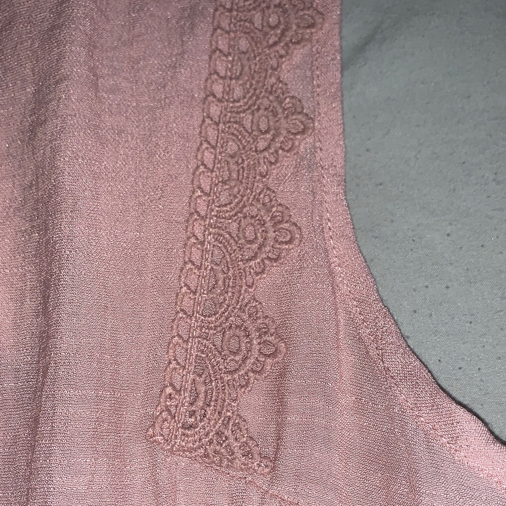 NWT Mine Womens Floral Rose Embroidered Dusty Pink Sz L Dress - Picture 10 of 10